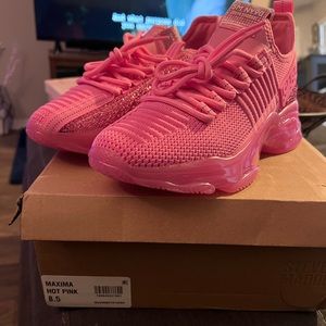 Steve Madden Maxima- Hot Pink 8.5